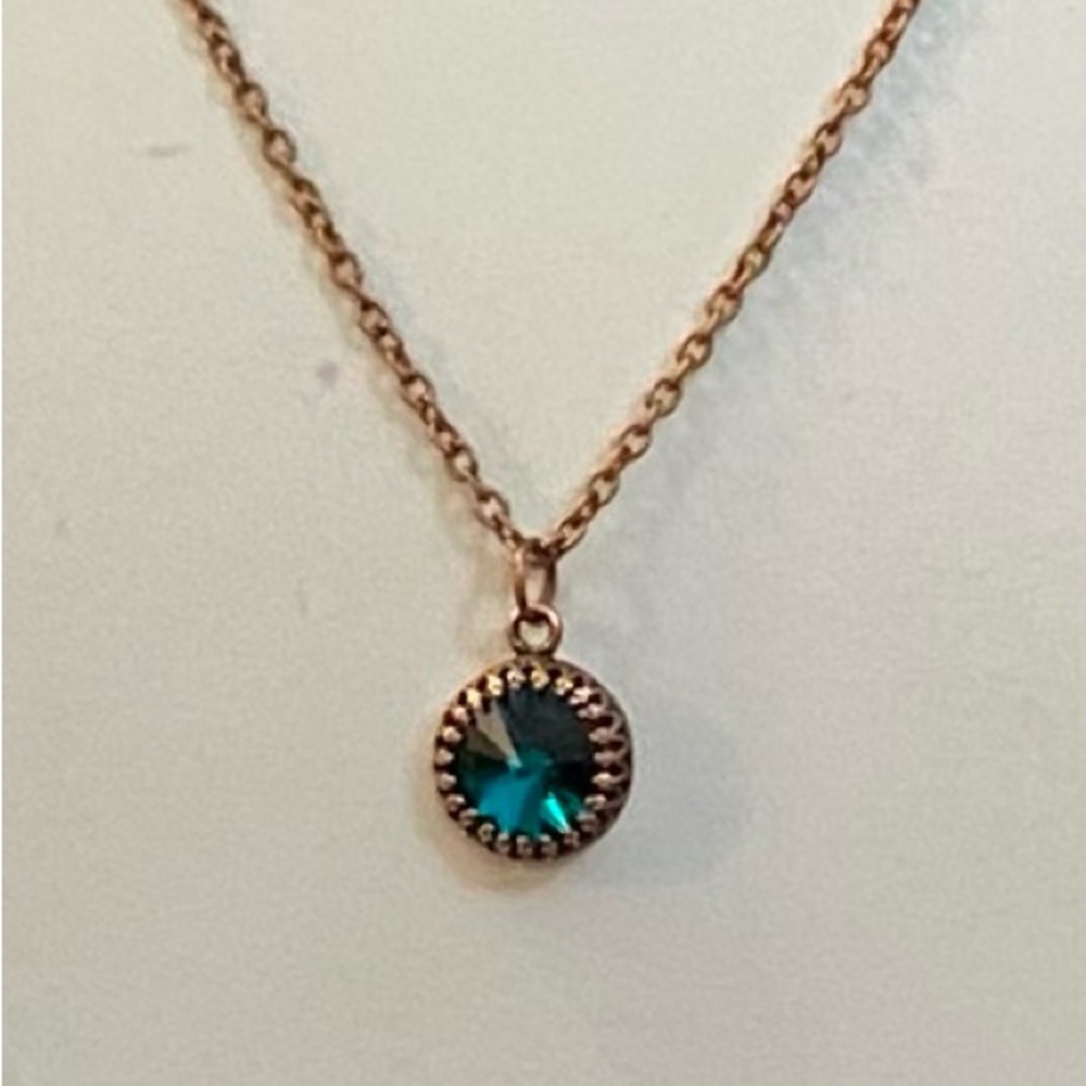 NEW Swarovski Emerald Rivoli crystal necklace May Birthstone